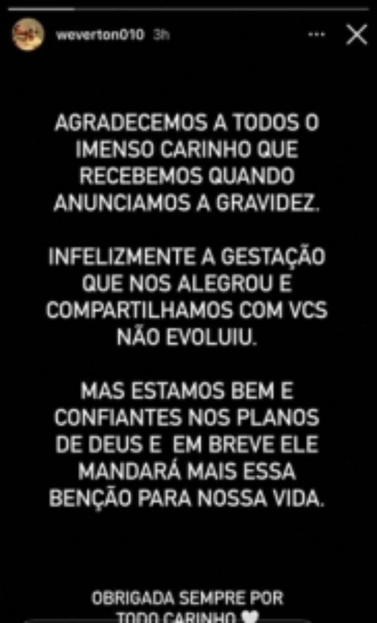 Weverton usou as redes sociais para comunicar a perda da filha Valentina (Reprodução: Instagram)