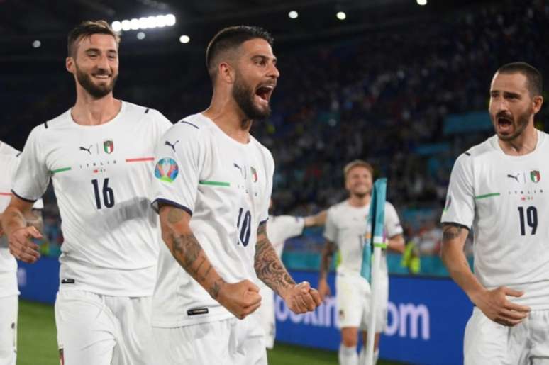 Insigne comemora o último gol da vitória da Itália sobre a Turquia (Foto: Mike Hewitt / POOL / AFP)