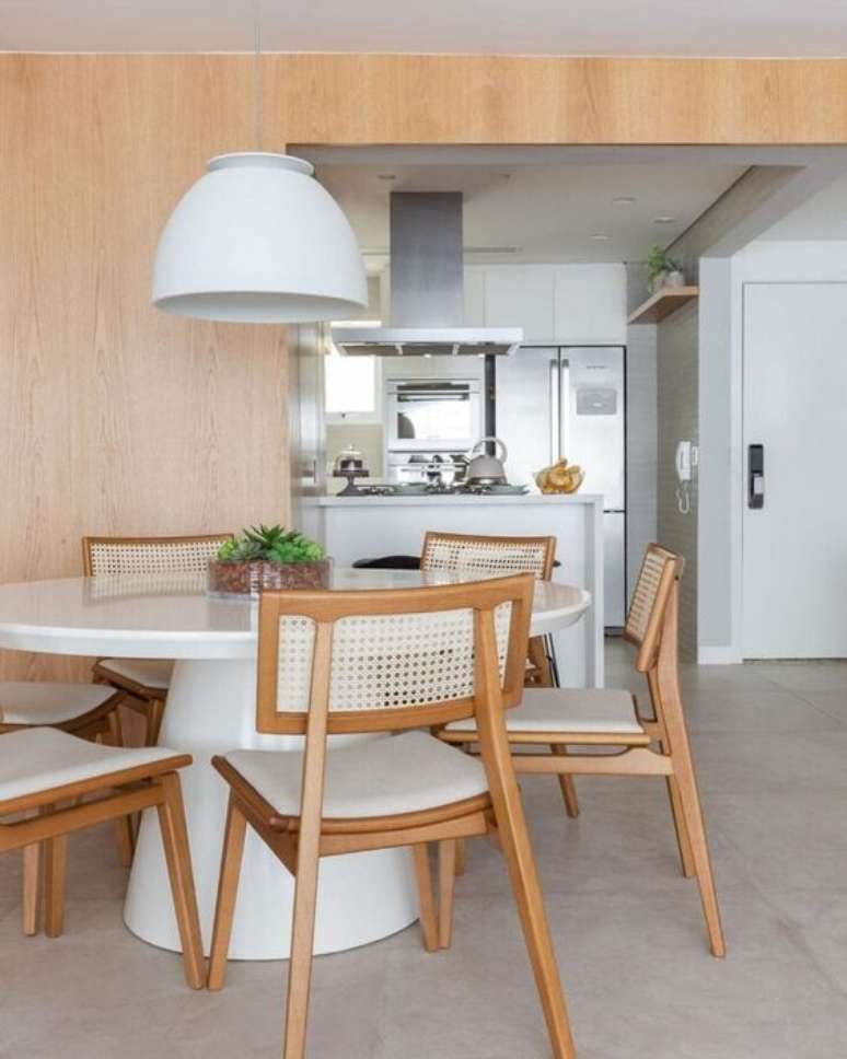 5. Mesa cone branca para sala de jantar moderna e minimalista – Foto Pinterest