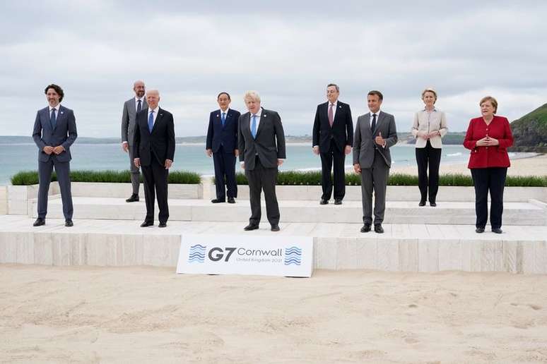 Líderes de países que compõem o G7, durante reunião em Carbis Bay, GrÃ-Bretanh. 11/12/2021. Patrick Semansky/Pool via REUTERS