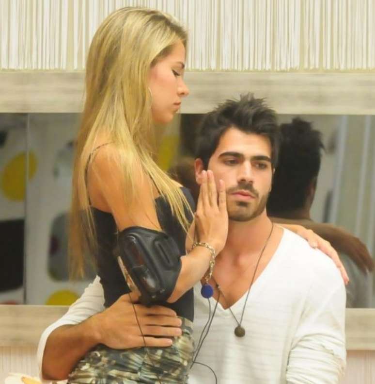 Adriana e Rodrigão no BBB11. TV Globo/Reprodução