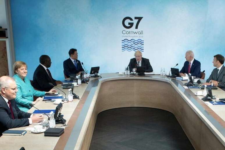 Líderes do G7 em reunião na Inglaterra. 12/6/2021. Brendan Smialowski/Pool via REUTERS