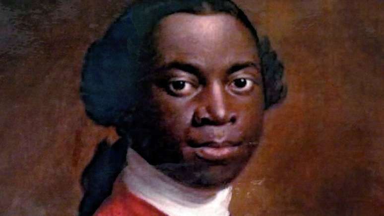 Equiano foi sequestrado quando era criança, na Nigéria, e vendido como escravo — mais tarde, acabou conseguindo comprar sua liberdade e viajou para Londres, onde se juntou ao movimento abolicionista