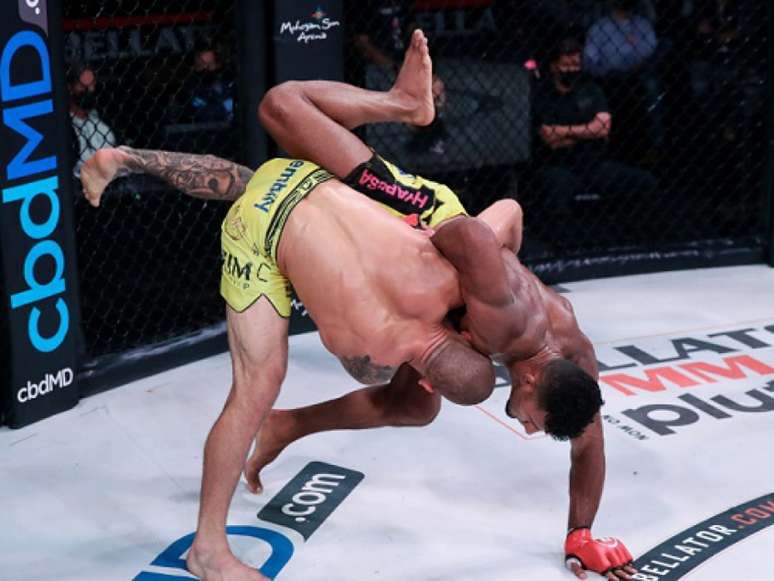 Douglas Lima perdeu o cinturão do Bellator na noite de sexta-feira (Foto: Divulgação/Bellator)