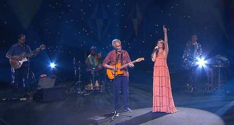 Gilberto Gil e Juliette em live junina no Dia de Santo Antônio