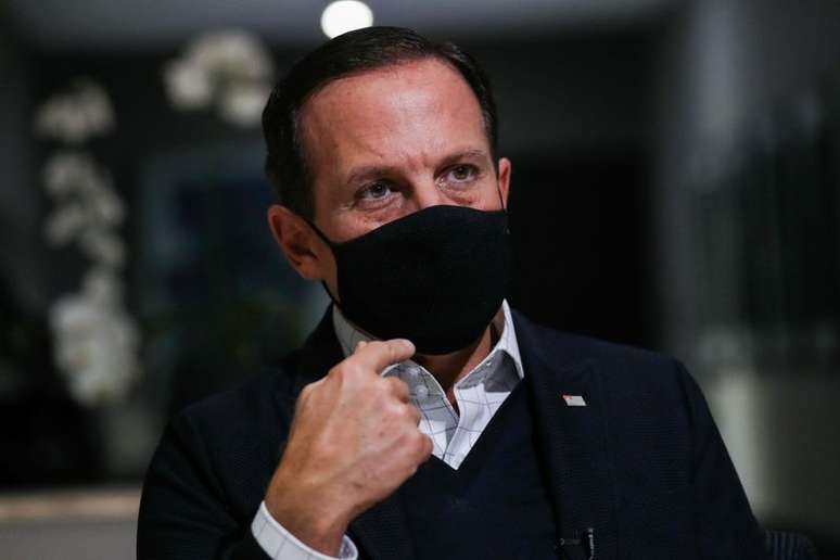 Governador de São Paulo, João Doria, durante entrevista no Palácio dos Bandeirantes. 20/4/2021. REUTERS/Amanda Perobelli
