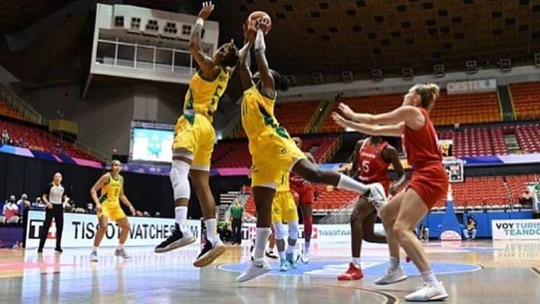 Paixão por jogar basquete supera as dificuldades