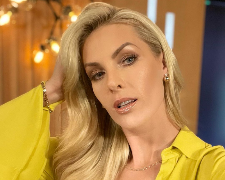 Ana Hickmann 