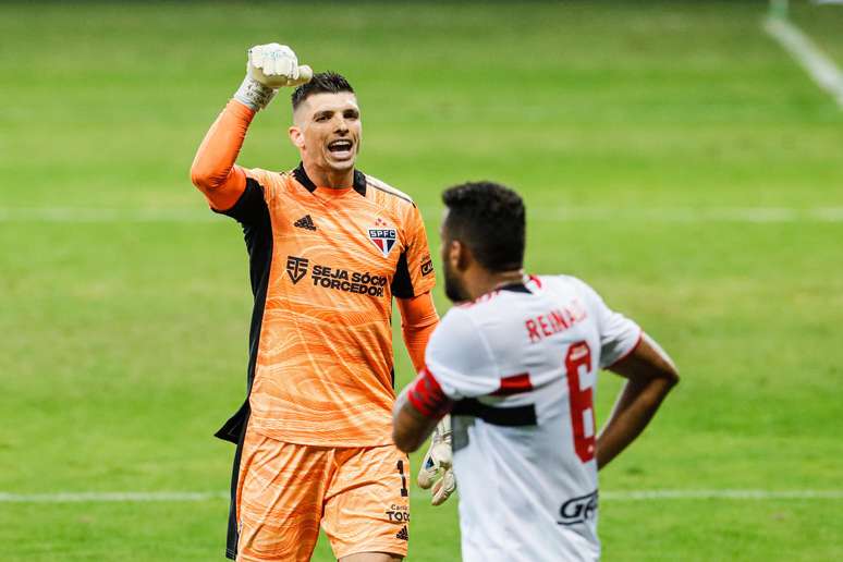 Tiago Volpi e Reinaldo lamentam derrota do São Paulo