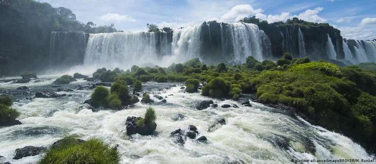 O Parque Nacional do Iguaçu, onde ficam as famosas cataratas, é a segunda unidade de conservação mais visitada do Brasil