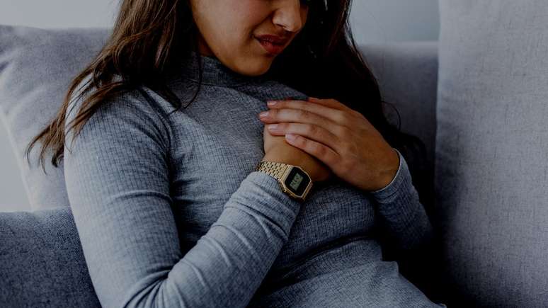 Longas jornadas de trabalhos costumam vir acompanhadas de efeitos na sa&uacute;de