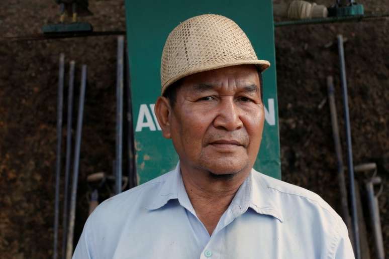 Ziona posa para foto em 2011 no vilarejo de Baktawng, na Índia
31/10/2011 REUTERS/Adnan Abidi