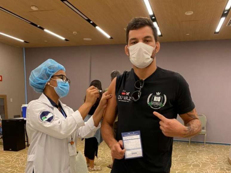 Miltinho Vieira, líder da equipe Rio Fighters, já foi vacinado contra a Covid-19 (Foto: Reprodução)