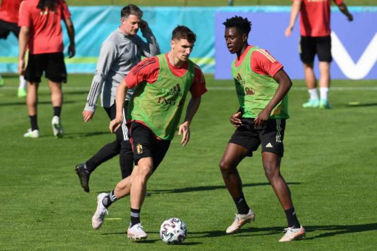 Lokonga está no grupo da Bélgica nesta Eurocopa (JOHN THYS / AFP)