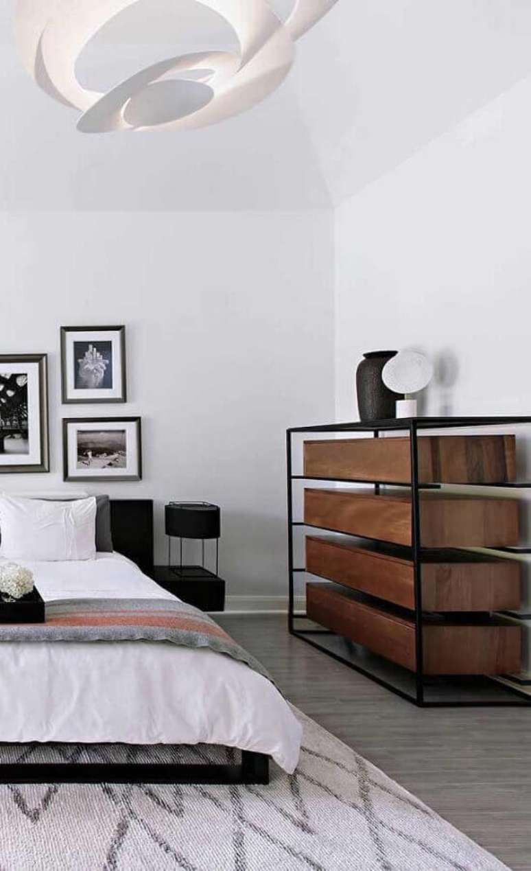 9. Decoração com cômodas modernas para quarto de casal – Foto: Pinterest