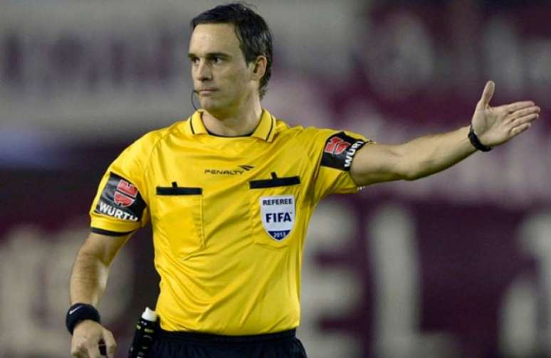 Arbitragem de Patrício Loustau foi ótima na final da Libertadores