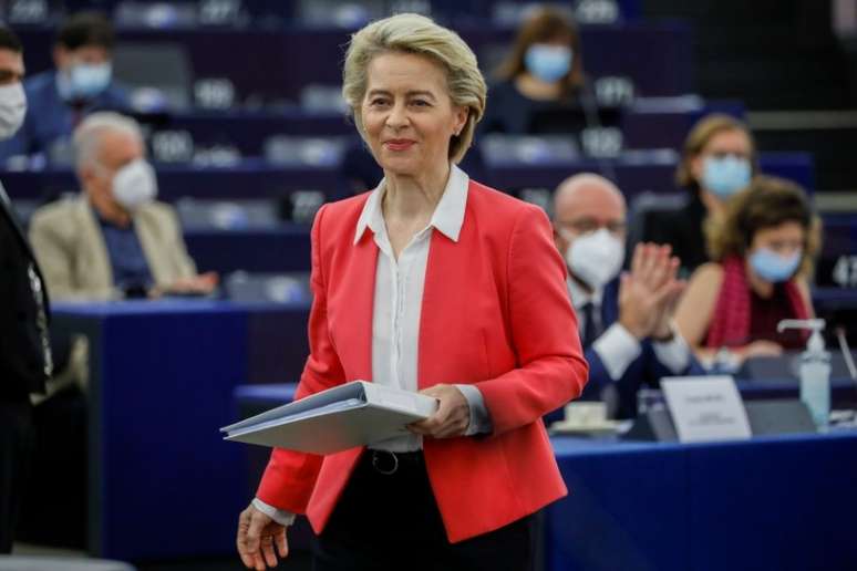 Presidente da Comissão Europeia, Ursula von der Leyen, durante sessão do Parlamento Europeu em Estrasburgo
09/06/2021 Julien Warnand/Pool via REUTERS