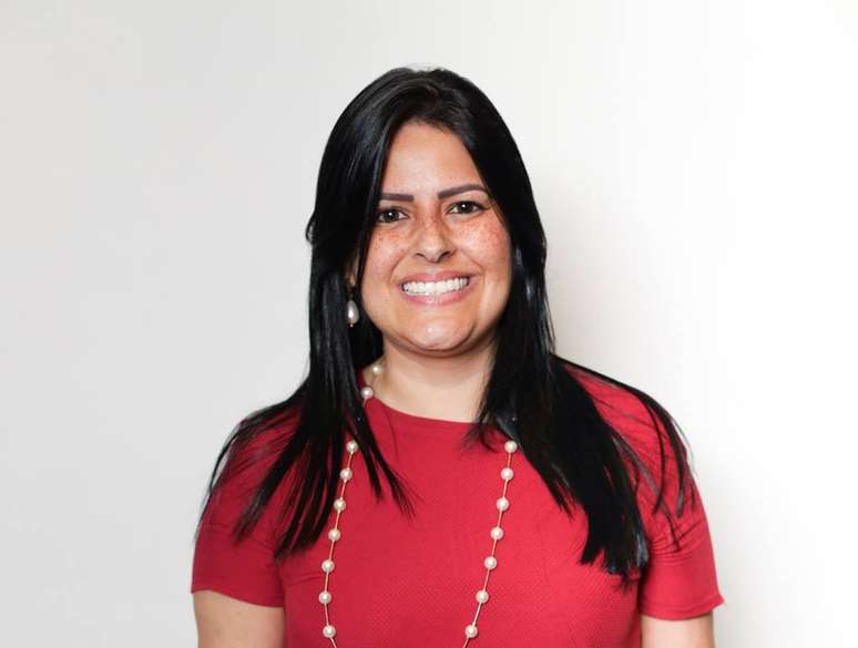 Depois de um ciclo de cinco anos, Karina Ferreira explorou novas possibilidades do mercado de trabalho, mas retornou à Tigre, onde atua como executiva de grandes contas.