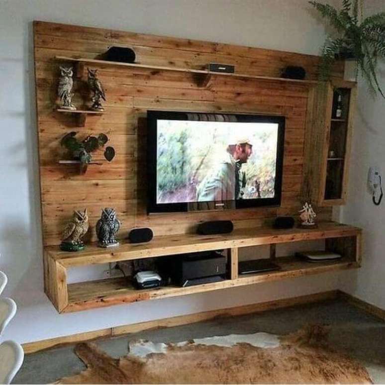 10. Rack rustico de madeira para sala – Foto Como Fazer em Casa