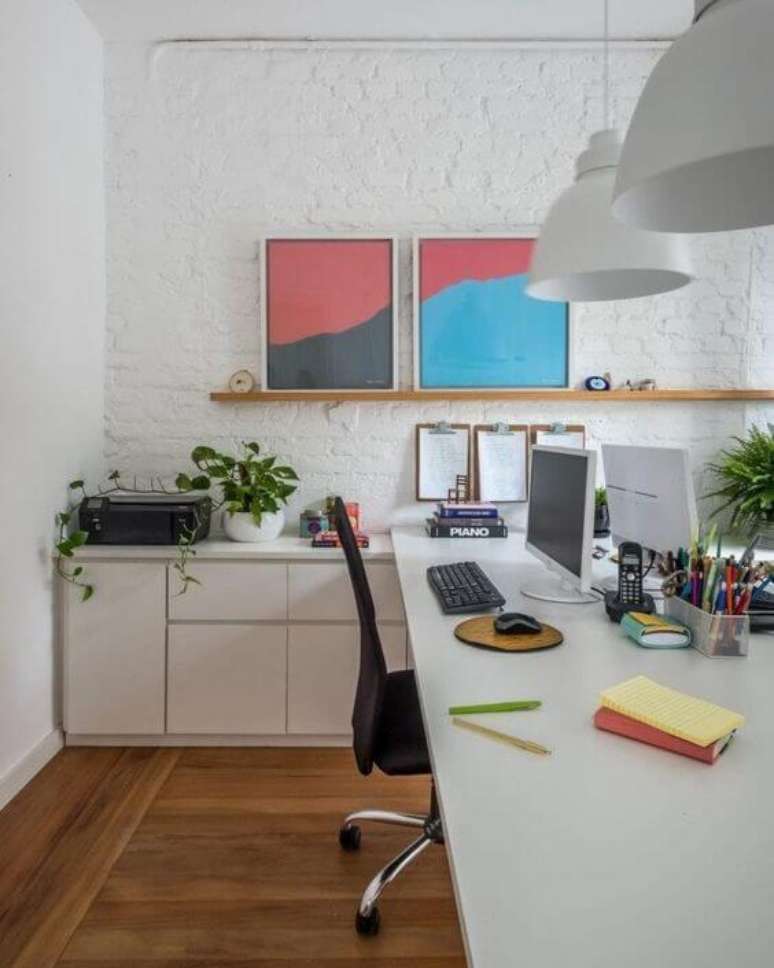 12. Armário de escritório no chão – Foto Pinterest
