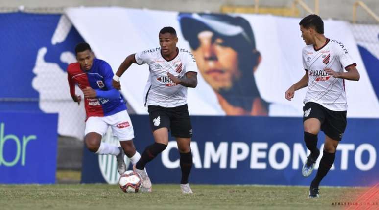 Primeiro jogo, na Vila Capanema, terminou 1 a 0 para os visitantes (Divulgação/Athletico)