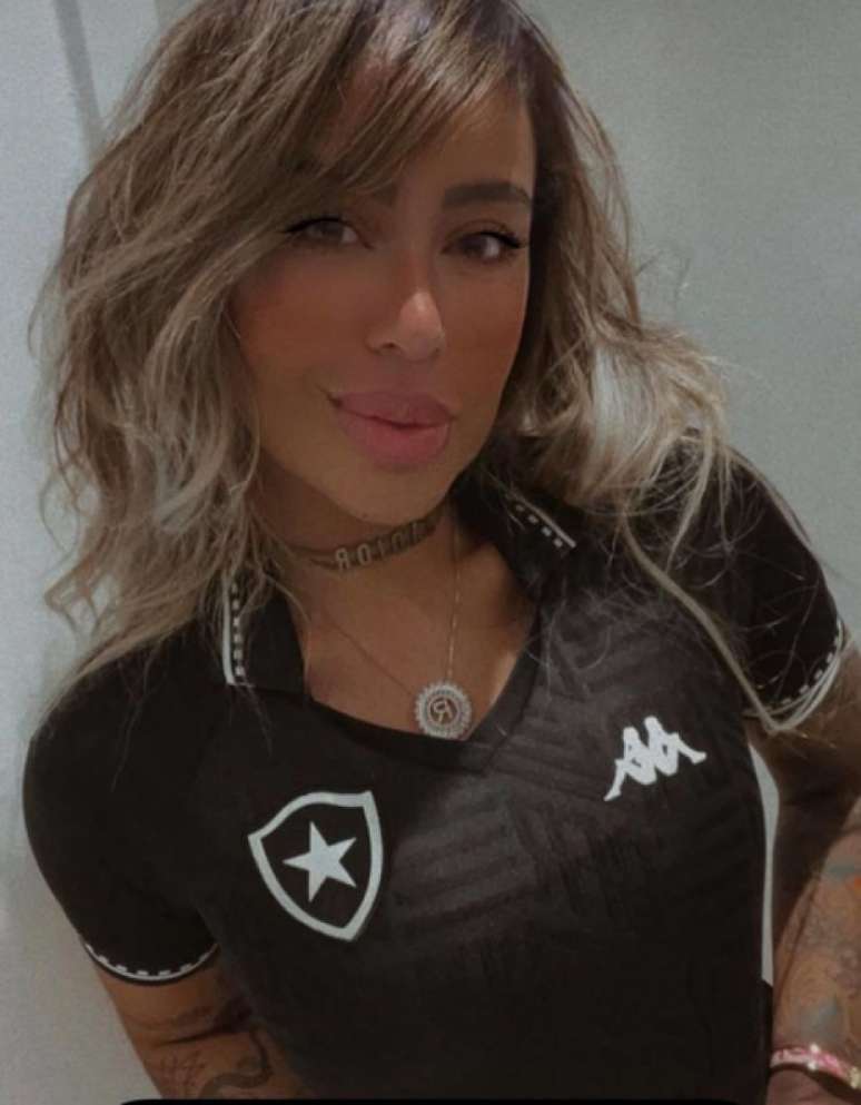 Rafaella Santos é torcedora do Botafogo (Reprodução: Instagram)