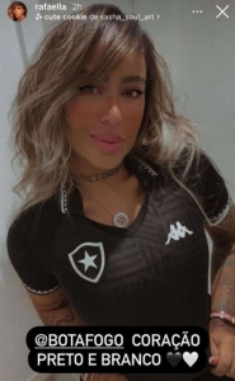 Rafaella Santos é torcedora do Botafaogo(Reprodução: Instagram)