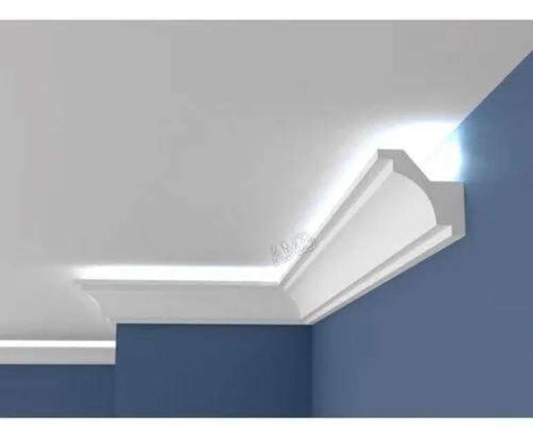 3. Moldura de isopor para quarto azul com iluminação de led – Foto Mercado livre