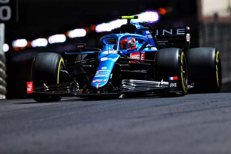 Esteban Ocon vai seguir na Alpine na F1 