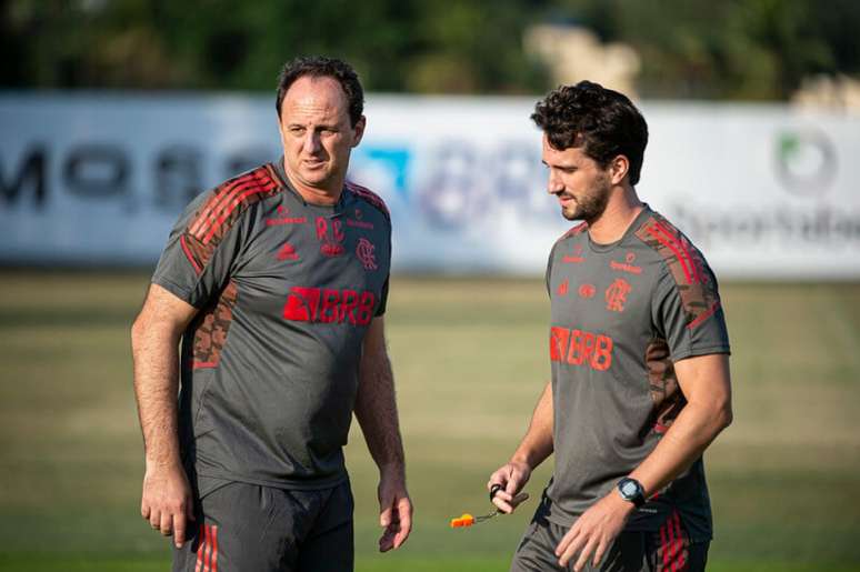 Ceni e Charles Hembert estão de volta após quarentena (Foto: Alexandre Vidal/Flamengo)