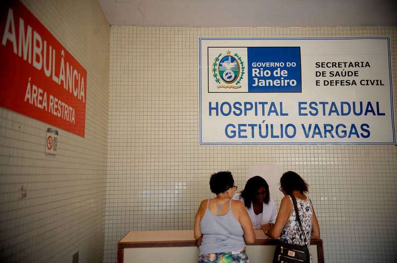 Fachada do Hospital Estadual Getúlio Vargas, na Penha, zona norte do Rio 