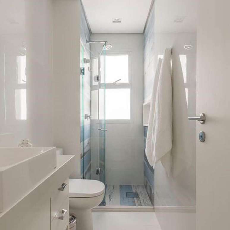 39. Decora&ccedil;&atilde;o de banheiro simples e clean