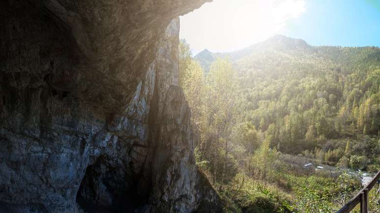 Caverna de Denisova, no sul da Sibéria