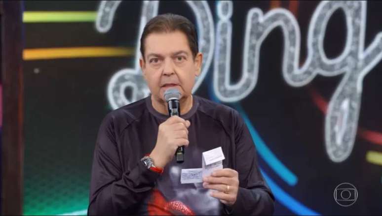 De casa nova, Band também estuda antecipar estreia de Faustão na emissora.