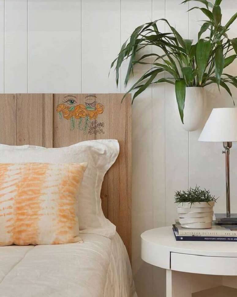 8. Vasos de plantas para decoração de quarto simples – Foto: Home Fashion Trend