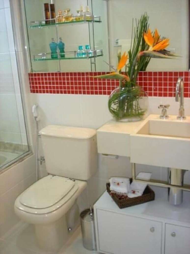 20. As pastilhas s&atilde;o excelentes para fazer a decora&ccedil;&atilde;o de banheiro simples