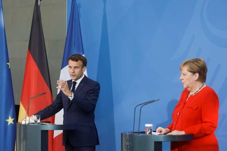 Presidente da França, Emmanuel Macron, e a chanceler da Alemanha, Angela Merkel, em Berlim
18/06/2021 REUTERS/Axel Schmidt/Pool