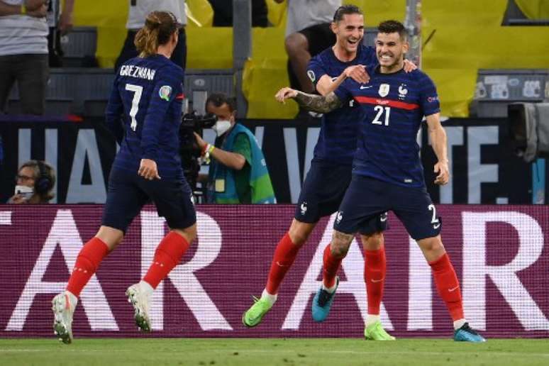 França venceu a Alemanha na primeira rodada da Eurocopa (Foto: FRANCK FIFE / POOL / AFP)