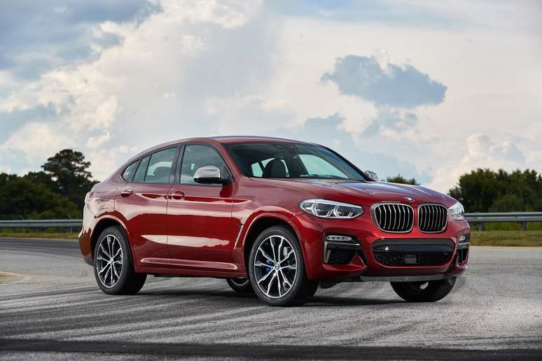 BMW X4 teve 265 unidades produzidas no Brasil em 2021.