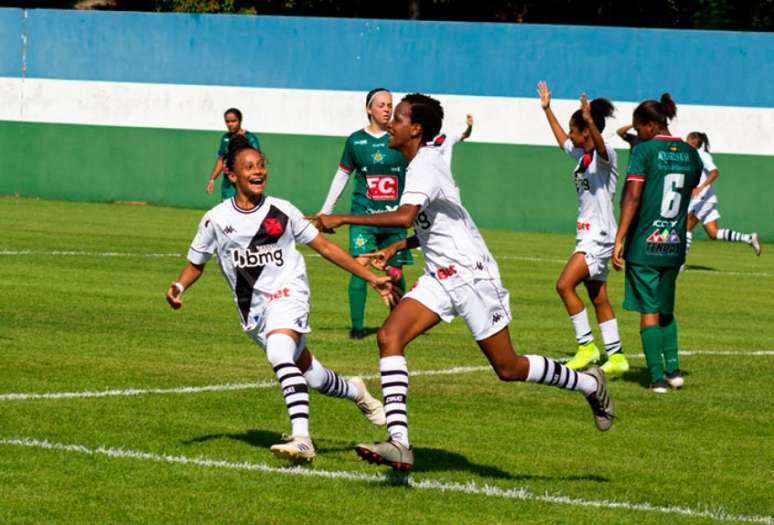 Meninas da Colina seguem com 100% de aproveitamento no Brasileirão Feminino A2 (Foto: João Pedro Isidro/CRVG)