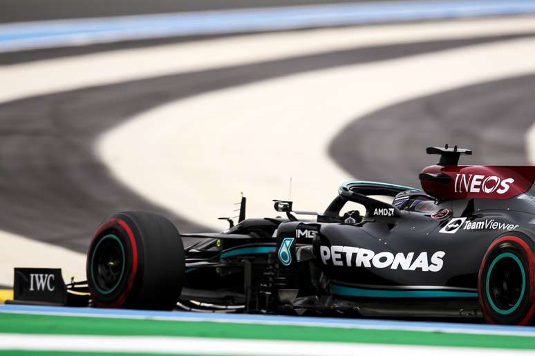 Lewis Hamilton comemorou a evolução da Mercedes neste sábado em Paul Ricard 