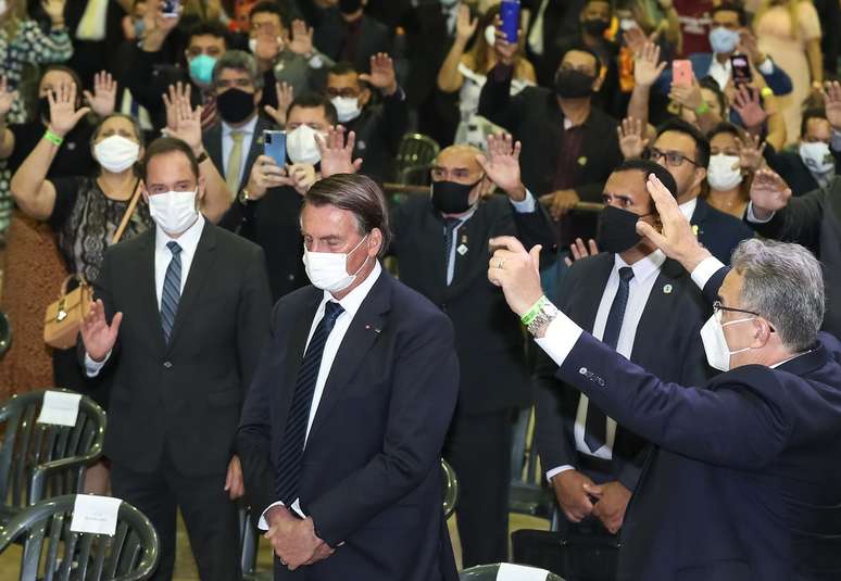 Bolsonaro participa de culto em comemoração dos 110 anos da Assembleia de Deus no Brasil, em Belém