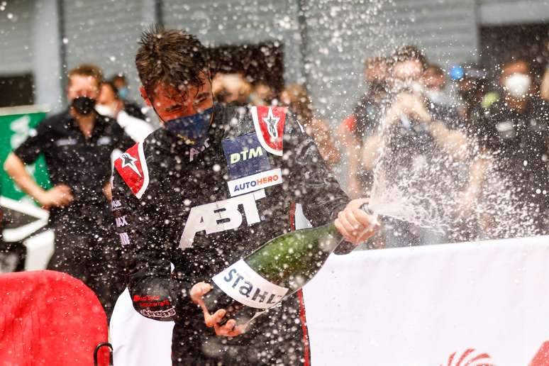 Kelvin van der Linde comemorou seus 25 anos com vit&oacute;ria em Monza 