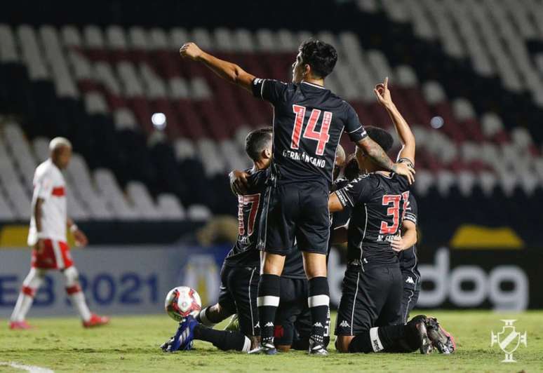 Vasco conquistou a primeira vitória, em São Januário, pela Série B do Campeonato Brasileiro (Rafael Ribeiro/Vasco)