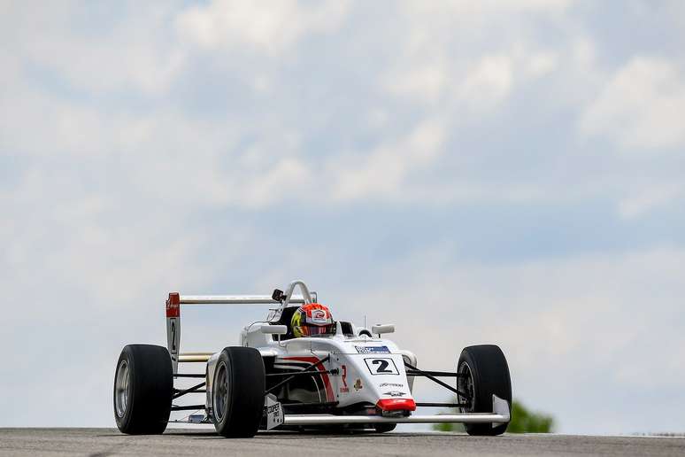 Thomas Nepveu venceu na USF2000 