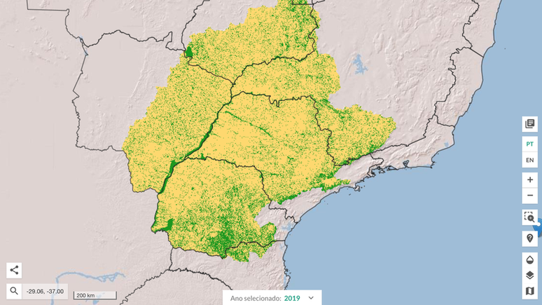 Mapa da bacia hidrográfica do Paraná em 2019: em amarelo, áreas que já foram transformadas pela ação humana; em verde, vegetação natural remanescente