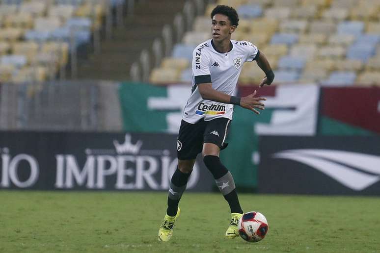 Paulo Victor em ação pelo Botafogo (Foto: Vítor Silva/Botafogo)