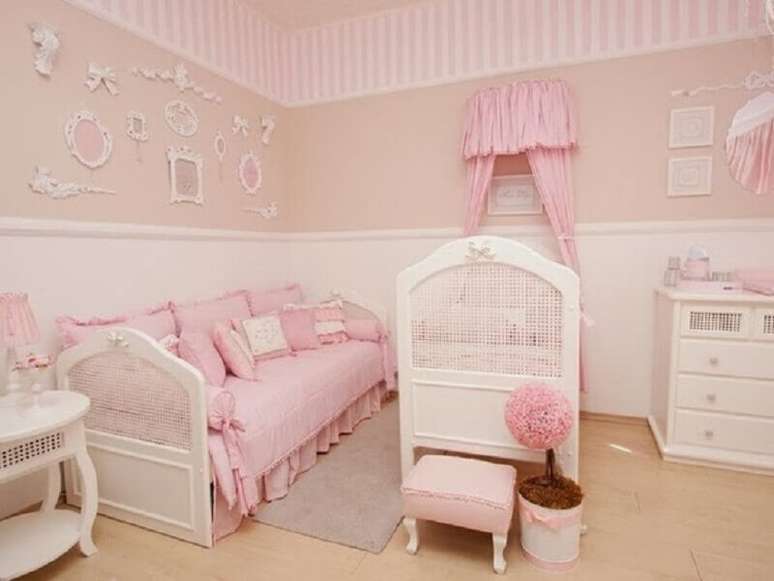 32. Cores tons pastéis para decoração de quarto de bebê feminino – Foto: Pinterest