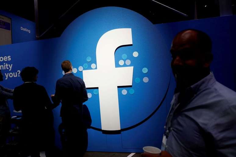 Logo do Facebook 
 30/4/2019 REUTERS/Stephen Lam