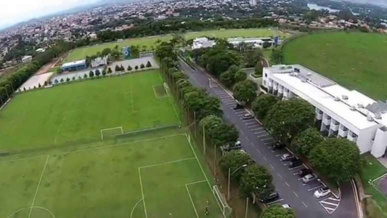 O time celeste volta a figurar no grupo de clubes com o certificado de formador de atletas-(Foto: Divulgação)